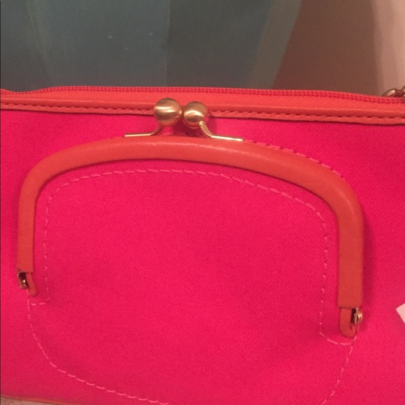 Auth Coach New York Madison Ave Wristlet - LE 💗 - Picture 5 of 7